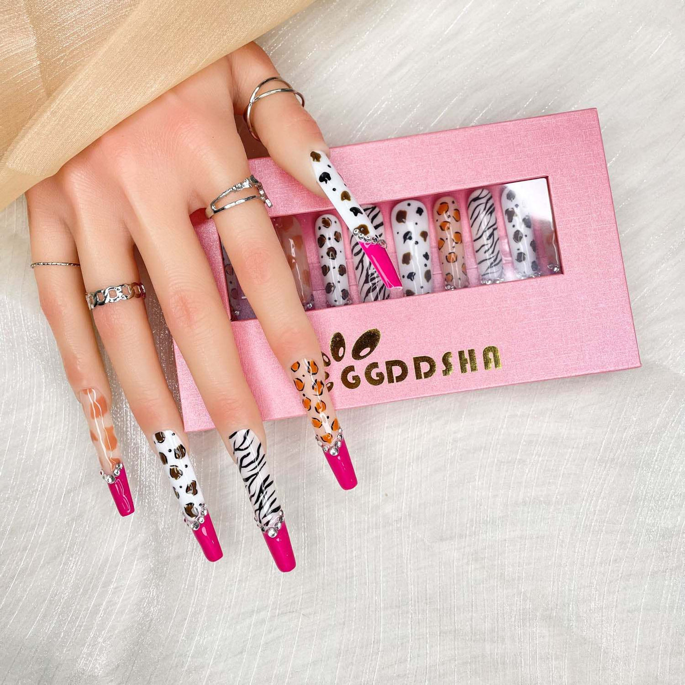 Designer Fashion 3D Hand-painted Nails ,Diamond Zebra